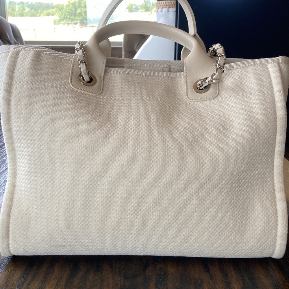 CHANEL Deauville Shopping Bag Tote White Boucle Silver Hardware - Picture 8 of 16